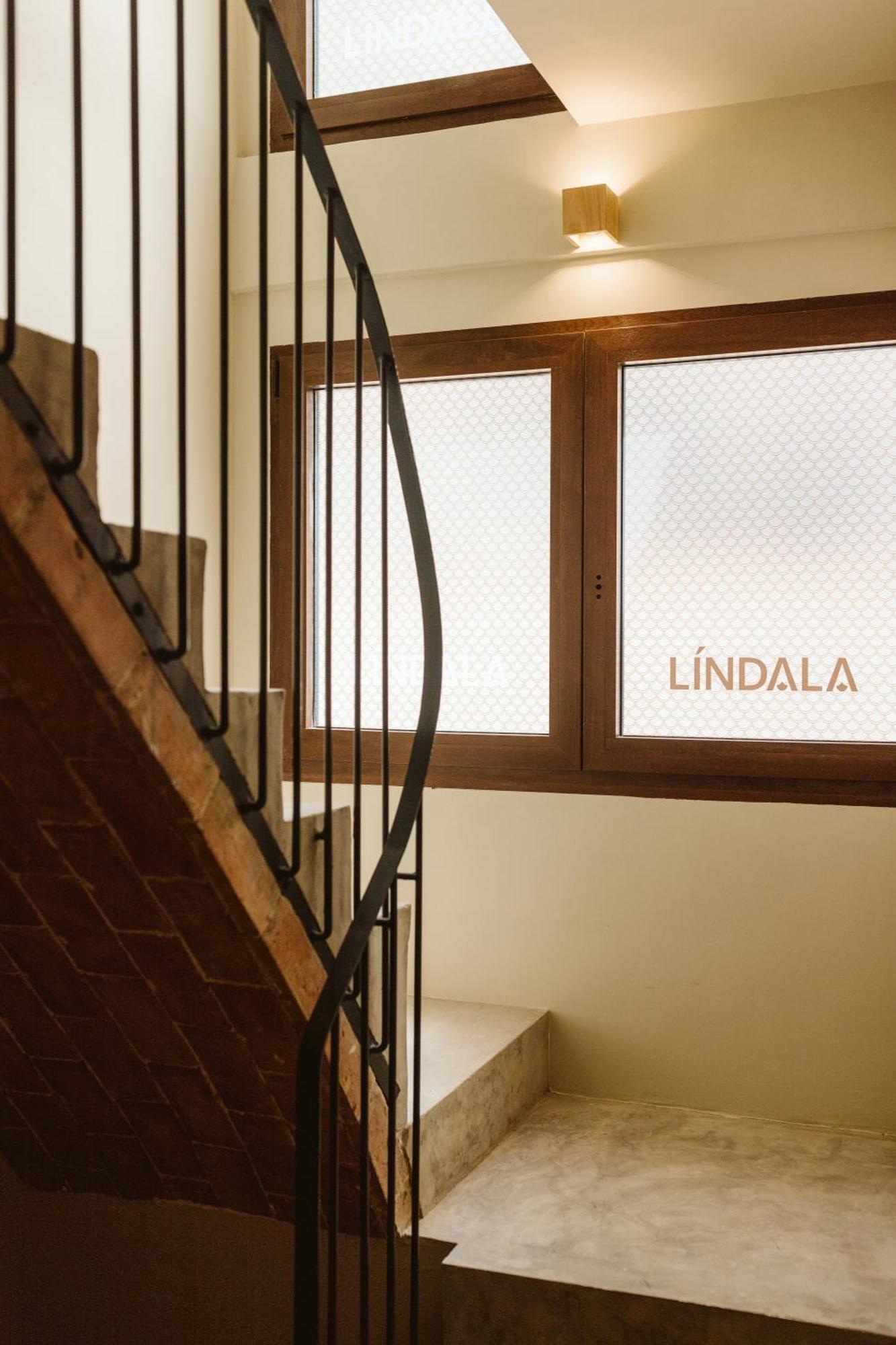 Lindala Natural Valencia Exterior photo